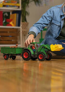 Schleich 42608 Tractor met aanhanger